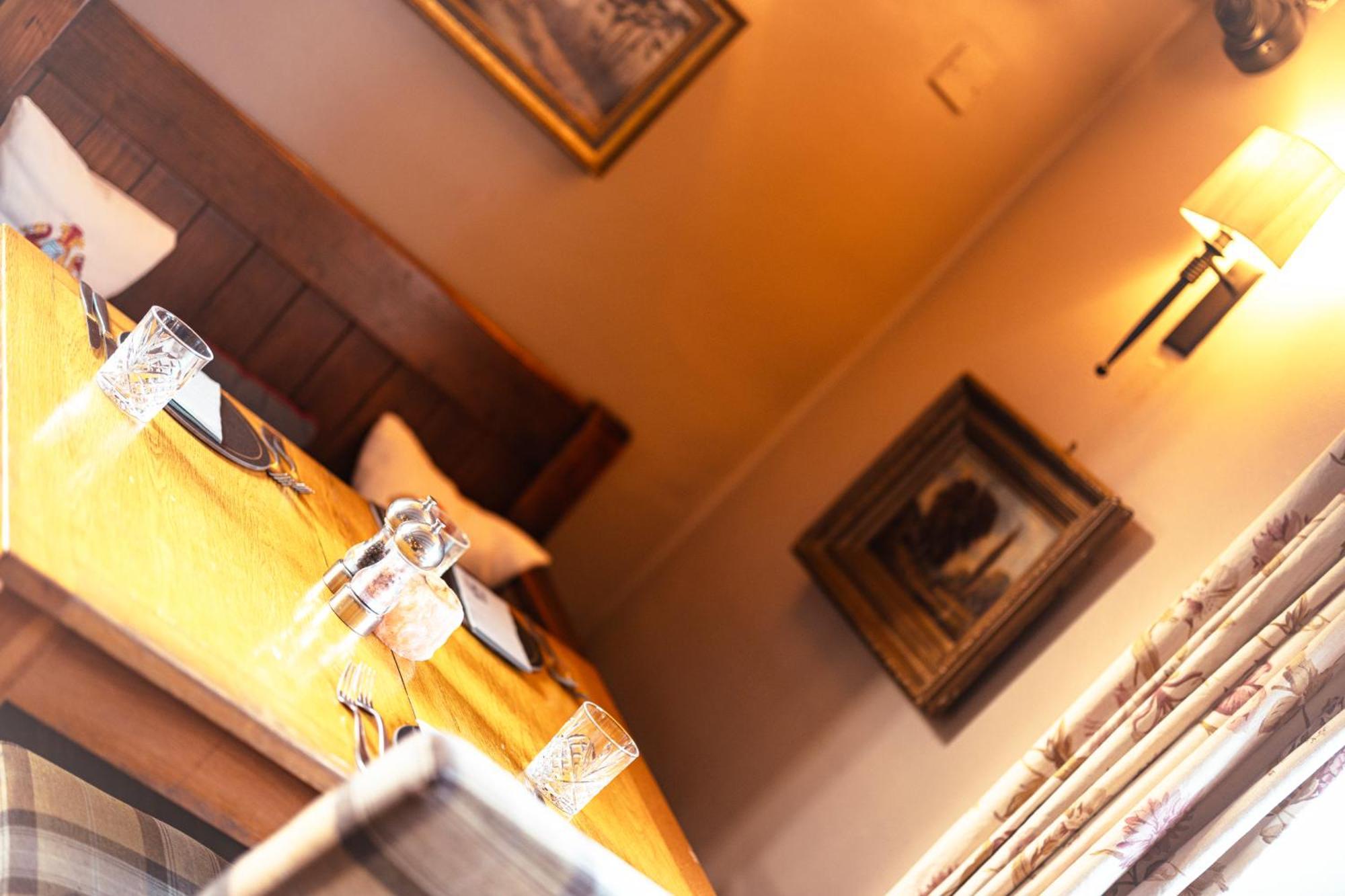 The Fairfax Arms Hotel Gilling East Eksteriør billede